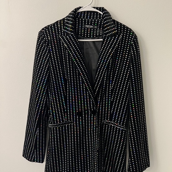 Blazer - Picture 1 of 2